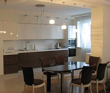 Кухня-гостиная площадью 20 м2 – пример удачного зонирования пространства