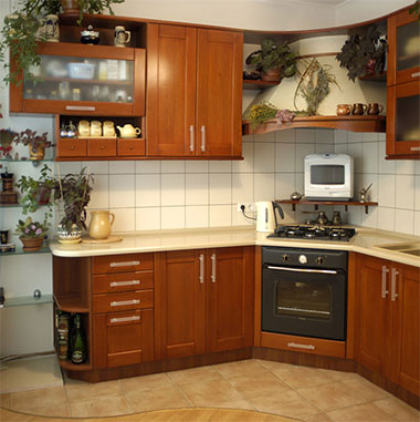 Улучшить условия в малогабаритных квартирах можно посредством грамотного дизайна кухни с газовой плитой