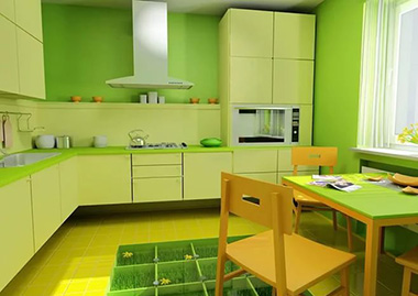 Кухня с различными оттенками зеленого смотрится свежо и оригинально